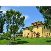 Beautiful old villa with a garden and private swimming pool in the Etruscan countryside