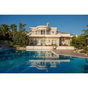 Beautiful pool Villa Sparta in Lagonissi, Athens