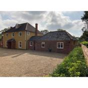 Beautifully appointed & cosy self contained annexe