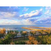 BELLISSIMA VILLA fronte MARE BANDIERA BLU