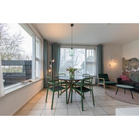 Beneden appartement Kon. Emmaweg 6, Vrouwenpolder