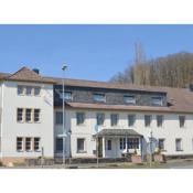 Big Holiday Home near Monschau in the Eifel Nationalpark with a terrace and bar