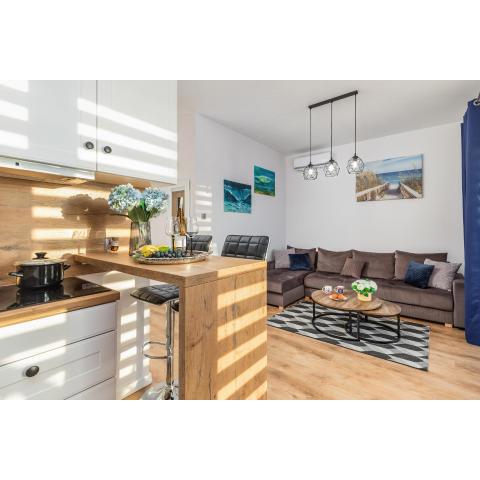 Blue Wave Apartment by Renters