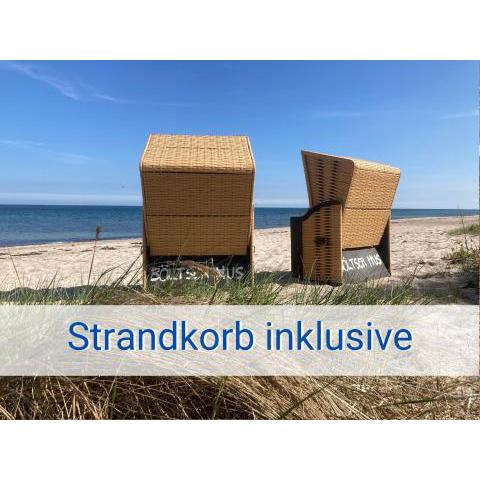 Böltser Hus Ferienwohnungen mit Strandkorb und Kamin 10 Gehminuten zum kurtaxefreien Sandstrand