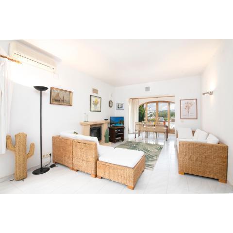 Book It Villa Naranja Moraira