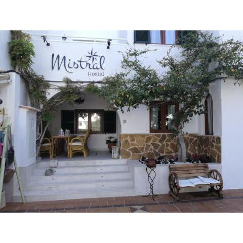 Boutique Hostal Mistral