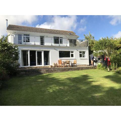 BRAUNTON WHITE HOUSE 4 Bedrooms