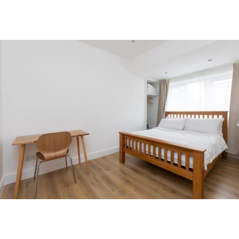 Bright and Spacious 1BD Flat - Camden