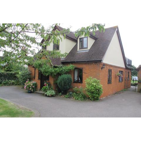 Burnt Mill Cottage