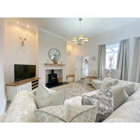 Captivating 2-Bed Cottage in Roker Sunderland