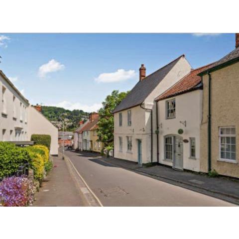 Carpenters Cottage Quirky home Seaside town