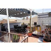 Casa con terraza/Confortable house with terrace