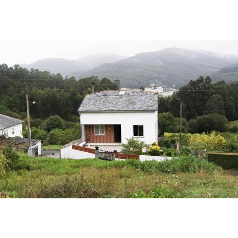 Casa familiar con finca privada (Orolterra)