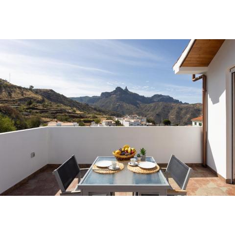 Casa Maria with Roque Nublo view