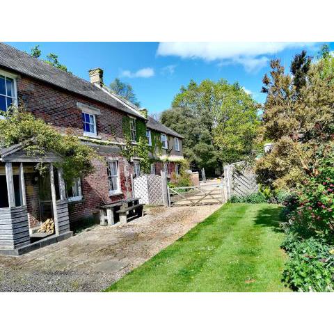 Castle Cottage, Wadhurst