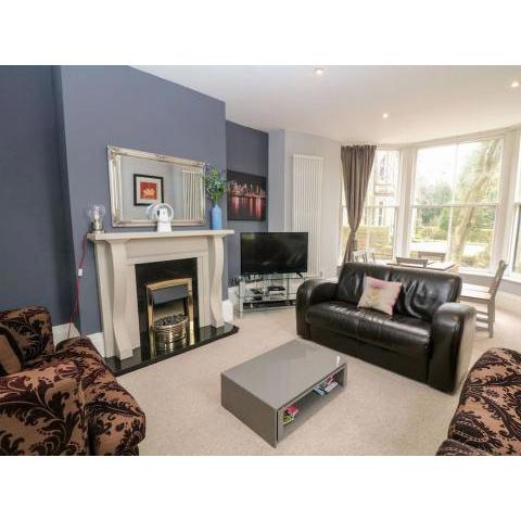 Central 2 Bed Ground floor Appt