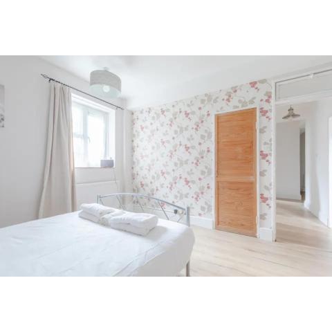 Central & Spacious 1BD - Camden Town