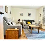 Central Spacious 2 Bed 2 Bath, Free WiFi & Parking, Park View