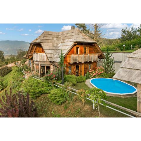 Chalet Podgorje With Pool