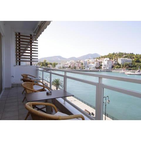 Chalkida Seafront Apartment