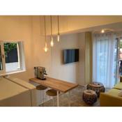 Charmant Studio dans villa - parking - jardin