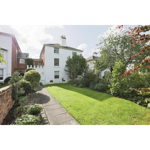 Charming 4-Bed Victorian Home in Historic Central Worcester