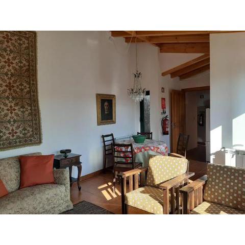 Charming apt in historic building in Serra da Estrela national park