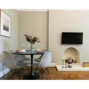 Chic 1 bedroom apartment in Bloomsbury, sleeps 4