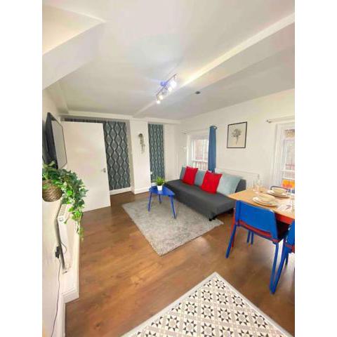 Chic 2 bed apt in brick lane