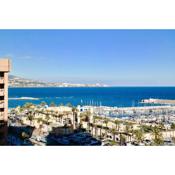 City Centre Vacation ! With sea and mountain views in the heart of Fuengirola