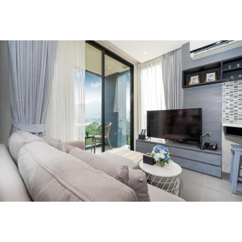 Citygate Condo L704, near FantaSea & Café Del Mar Kamala Beach Club