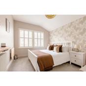 Clapham - Kingsize Bed - En-suite - Quiet with Garden Views - HOMESTAY