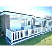 Classic Seaside Holiday Home in Hemsby