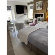 Coastal Joy - Family and friends bedrooms