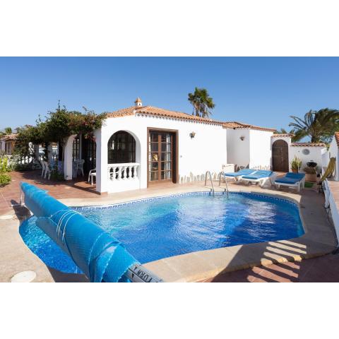 COLINA GOLF excellent holiday home with heated pool