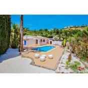 Colina - holiday home with private swimming pool in Moraira