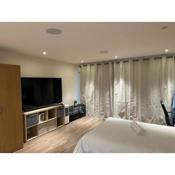 Colindale Studio Apartment