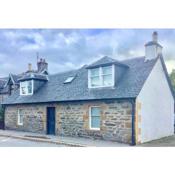 Comfy 3-Bed Cottage in Newtonmore