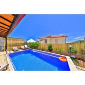 Comfy Villa Ipek with Pool