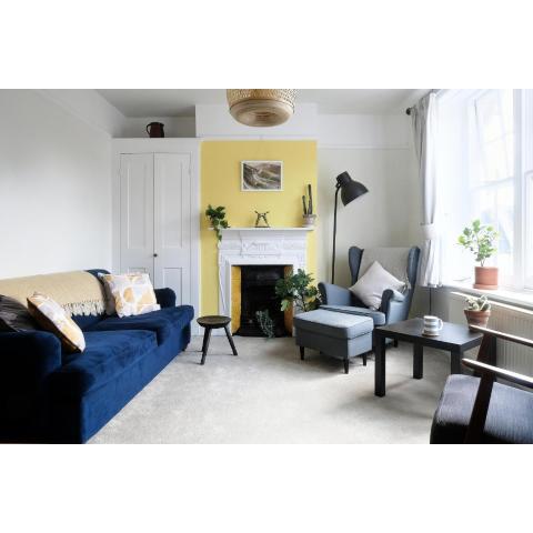 Contemporary 2 Bedroom Flat in Lewes