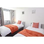 Contractor & Leisure Stays- FREE Parking with Great Location by ComfyWorkers