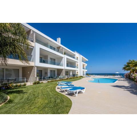 CoolHouses Algarve Lagos, 3 Bed modern Flat, outdoor, Indoor pools and SPA, Amor à Vida