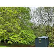 Cornwall Woodland Shepherd's Hut- Deirdre's Hut