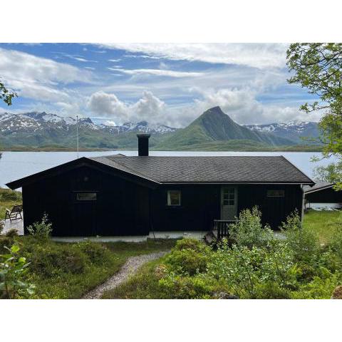 Cosy and authentic cabin in Lofoten