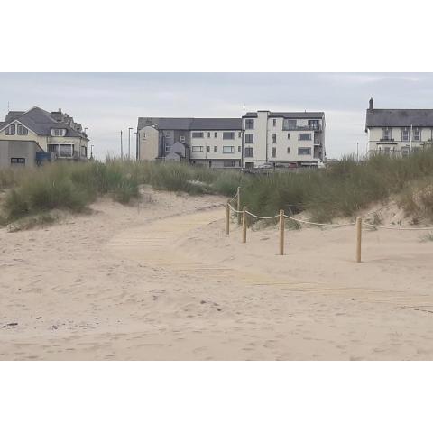 Cosy Castlerock Beside Beach Golf Course and Pub