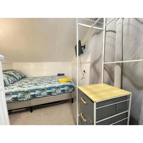 Cosy room with Smart TV in Stratford