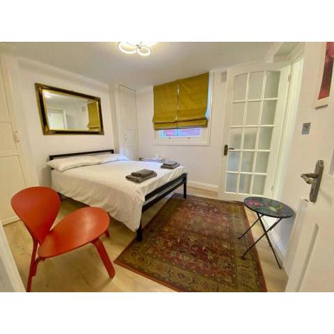 Cosy Studio in trendy Islington, w/private garden!