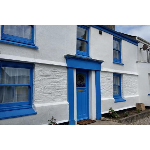 Cosy Town-Centre Cottage, St Austell, Cornwall