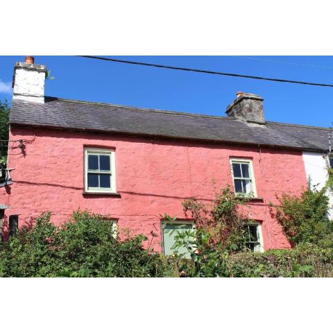 Cosy & Traditional Cottage in Rhandirmwyn