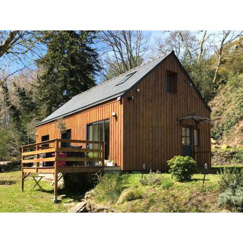 Cottage douillet dans son écrin de verdure